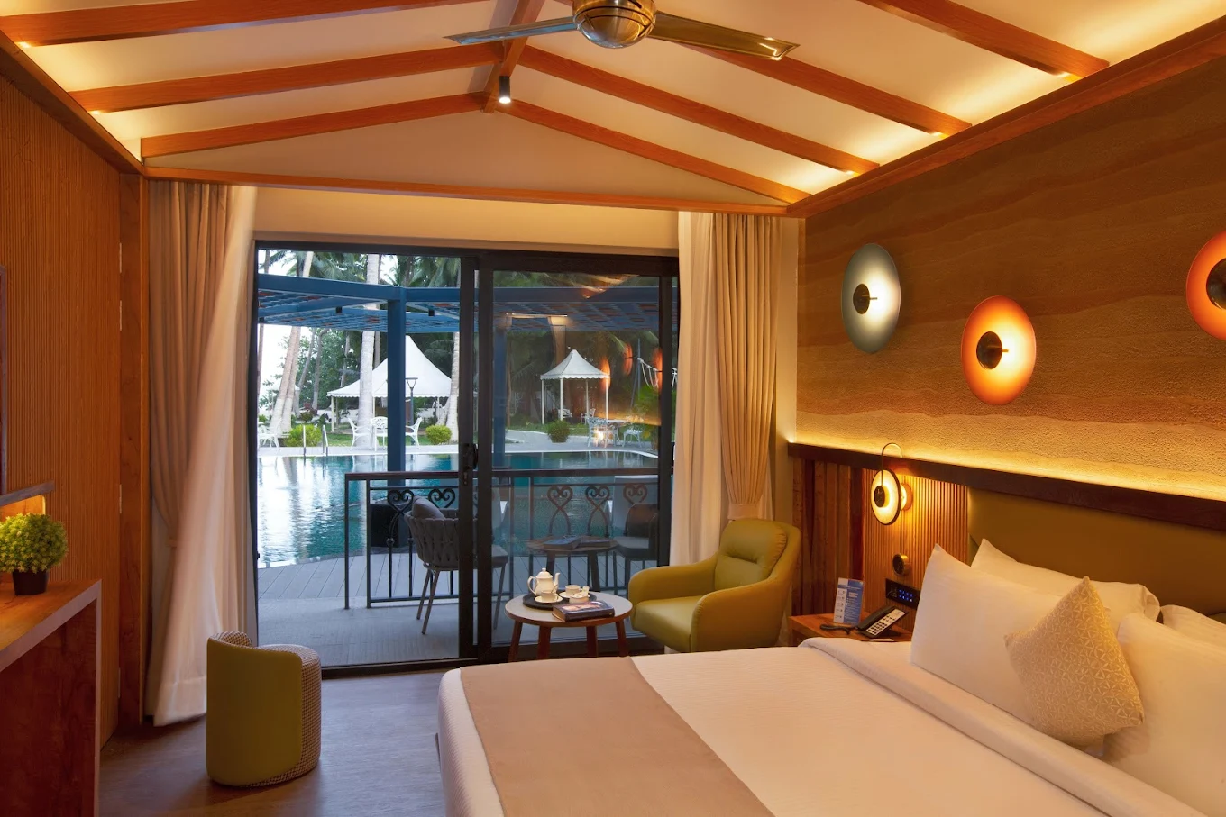 Coral Reef Resort & Spa room .webp